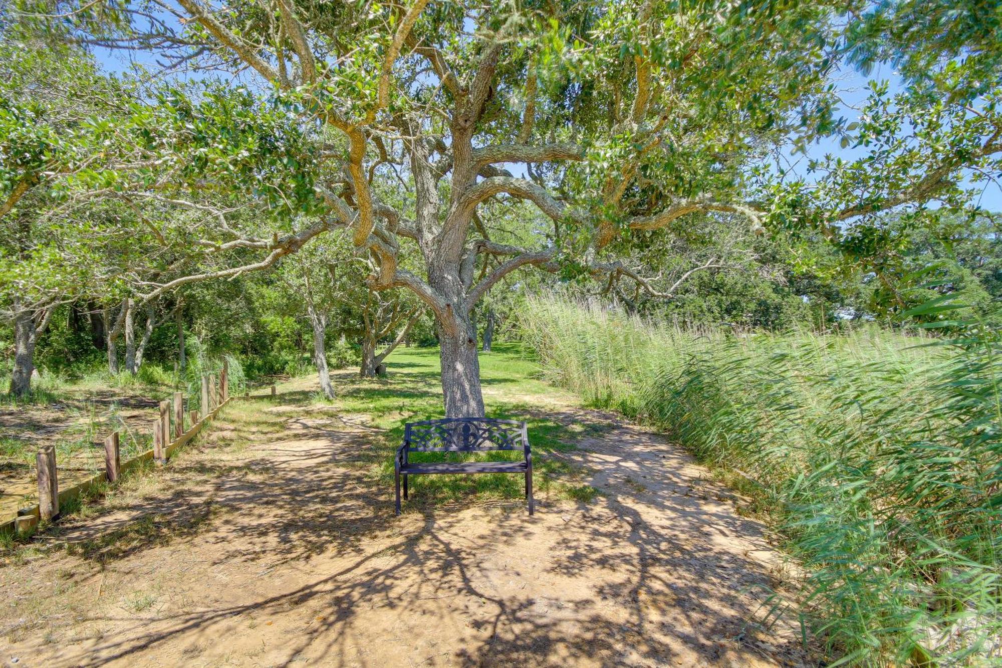 Historic Biloxi Bay Cottage With Beautiful View Ocean Springs Εξωτερικό φωτογραφία